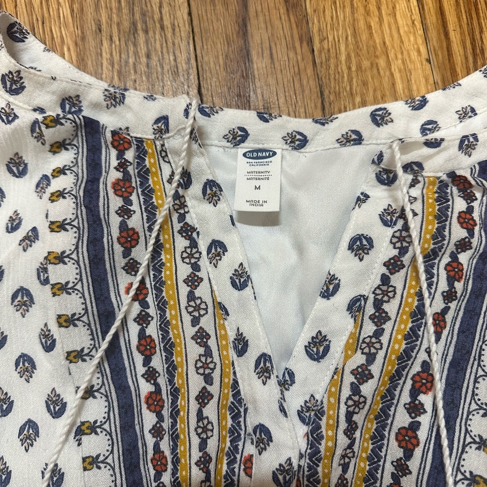 Old Navy. Boho Maternity Maxi Dress. Size Medium. - Picture 4 of 6